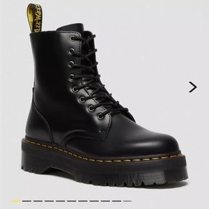 Dr. Martens Jadon Boot Smooth Leather Platform